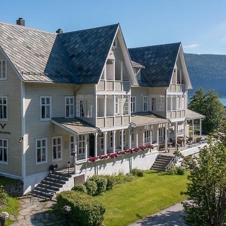 Visnes Hotel Stryn Dış mekan fotoğraf