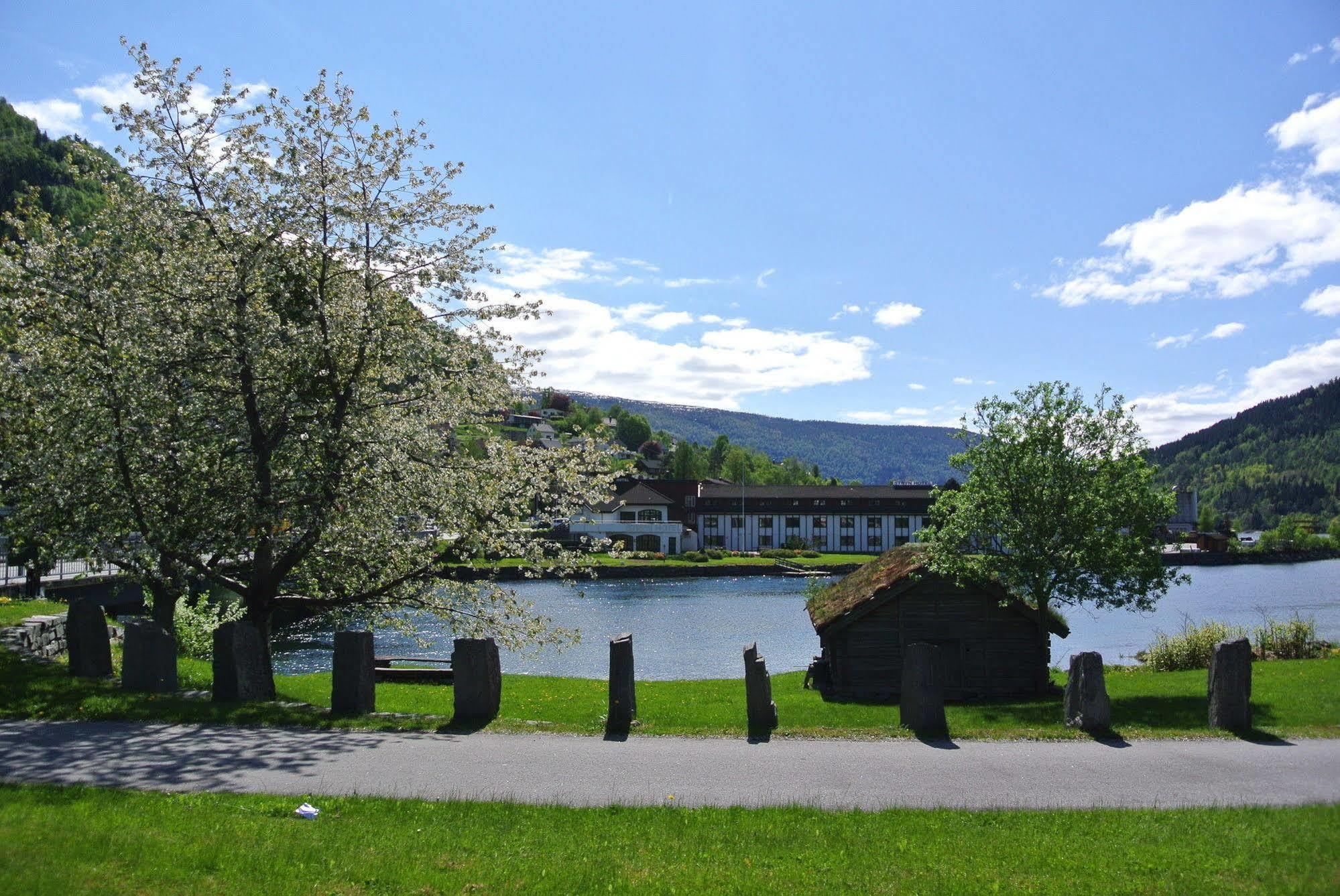 Visnes Hotel Stryn Dış mekan fotoğraf